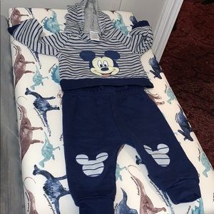 New Baby Boy’s Mikey Mouse outfit